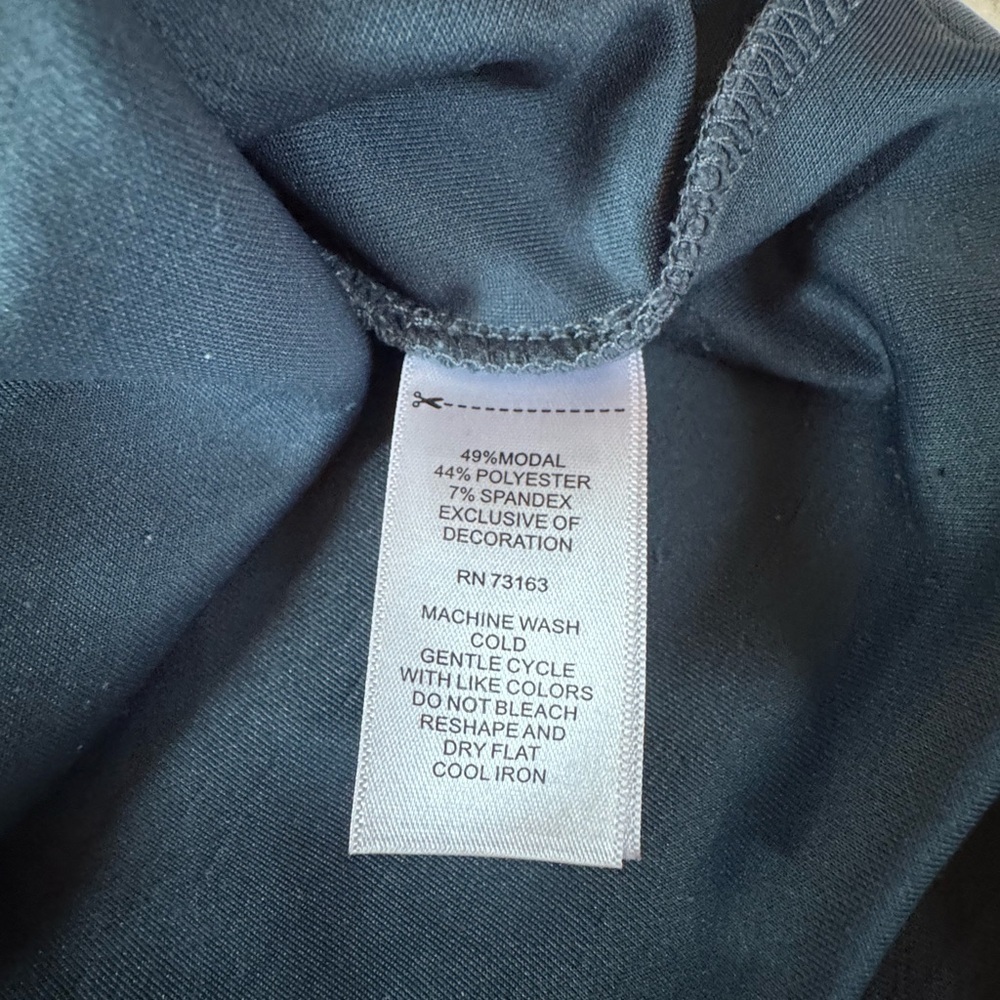 Cable & Gauge size PetiteXL women’s cowl neck top - Picture 4 of 5